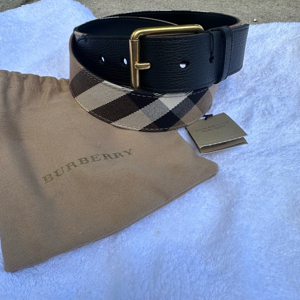 Burberry reversable Black and Brown Checkered Women’s Belt